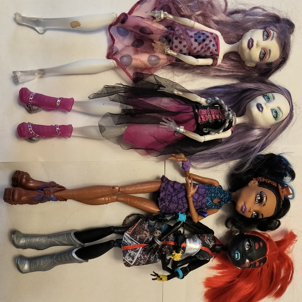 Assorted Fashion Dolls Lot with Purple & Pink Dresses